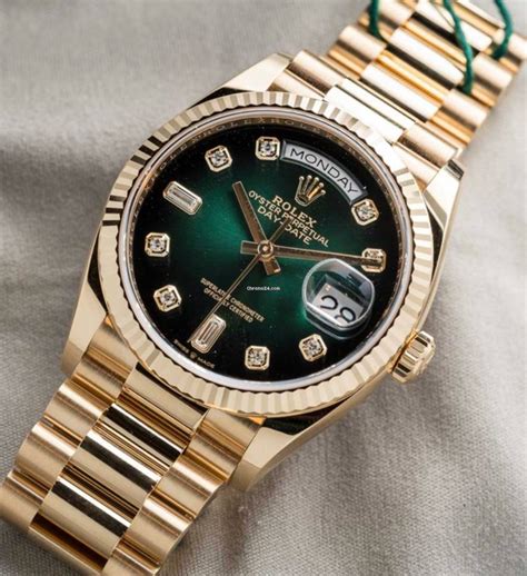 rolex day date 36 green dial.